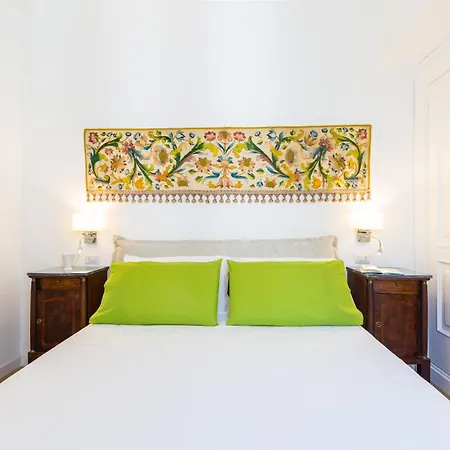 Lägenhet De Sangro By Napoliapartments