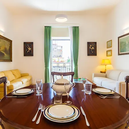 Lägenhet De Sangro By Napoliapartments